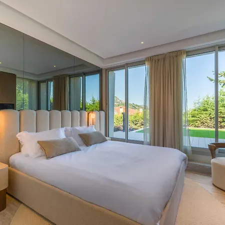 High-end With Spacious Terrace